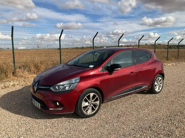 Renault Clio - Легковой автомобиль: фото 1 Renault Clio - Легковой автомобиль: фото 1