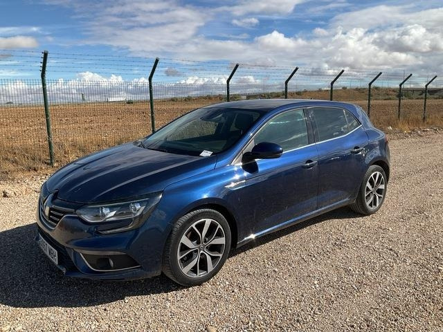 Renault Megane - Легковой автомобиль: фото 1 Renault Megane - Легковой автомобиль: фото 1