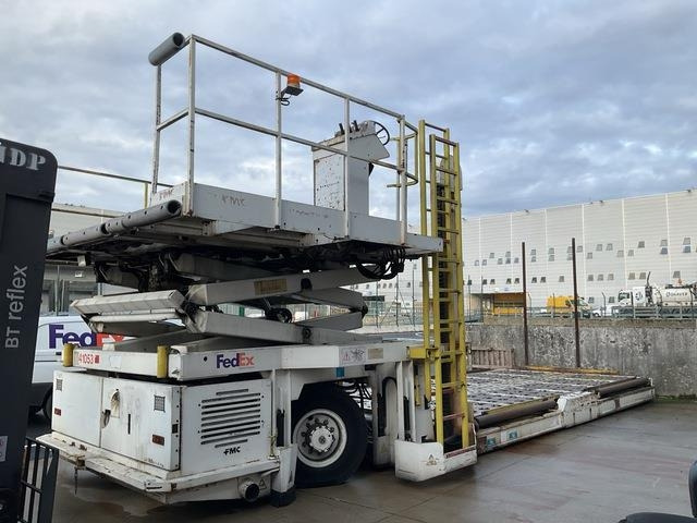 FMC Commander 30 - Перегружатель контейнеров и паллет: фото 2 FMC Commander 30 - Перегружатель контейнеров и паллет: фото 2