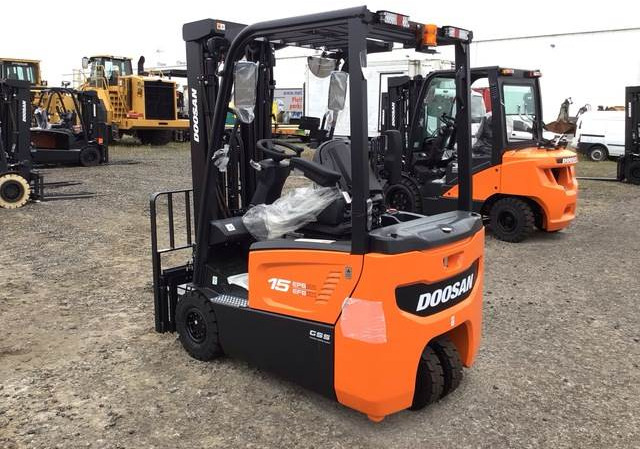 Doosan B15T-7 PLUS - Электропогрузчик: фото 2 Doosan B15T-7 PLUS - Электропогрузчик: фото 2