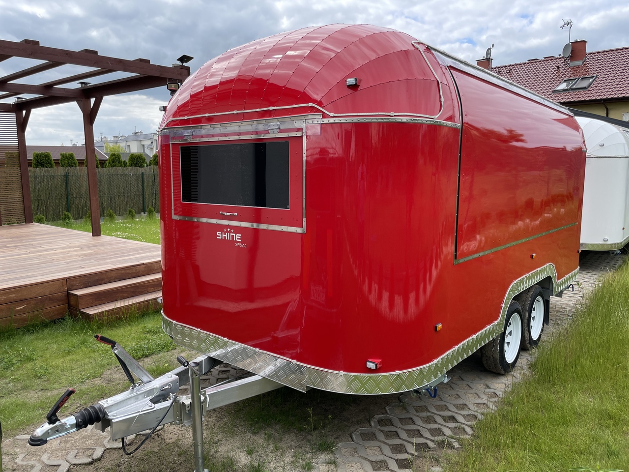 Новый Торговый прицеп SHINE Spring RED: фото 6