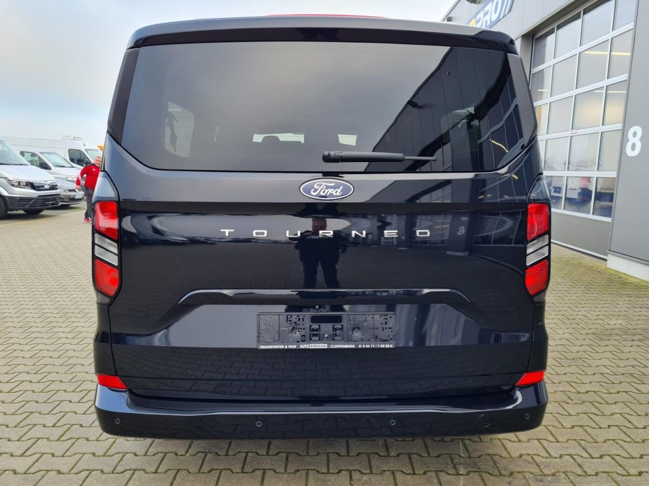 Ford Tourneo Custom 320 L2 Titanium 9 Sitze STANDHZ - Пассажирский фургон: фото 5 Ford Tourneo Custom 320 L2 Titanium 9 Sitze STANDHZ - Пассажирский фургон: фото 5