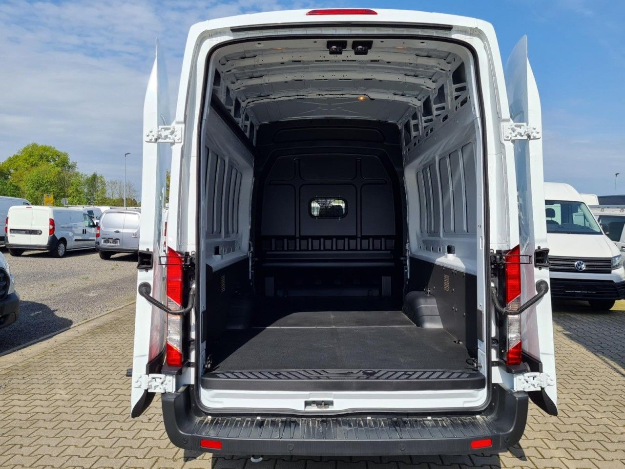 Ford Transit 350 Kasten L4H3 Doka Trend Mixto RWD лизинг Ford Transit 350 Kasten L4H3 Doka Trend Mixto RWD: фото 6