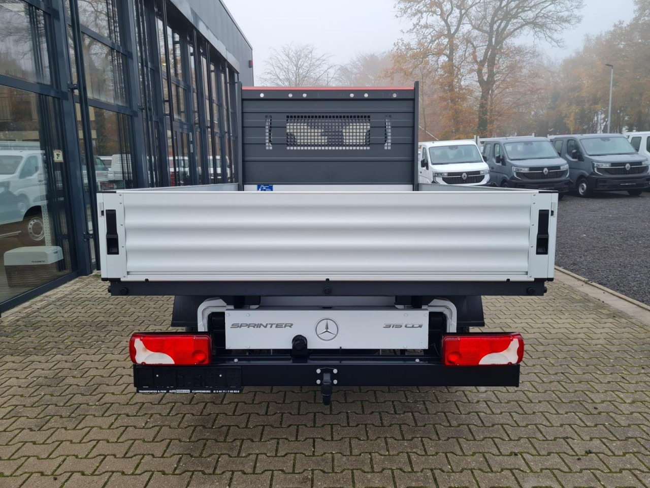 Mercedes-Benz Sprinter 315 AG Pritsche RWD AHK TEMPOMAT MBux - Малотоннажный бортовой грузовик: фото 5 Mercedes-Benz Sprinter 315 AG Pritsche RWD AHK TEMPOMAT MBux - Малотоннажный бортовой грузовик: фото 5