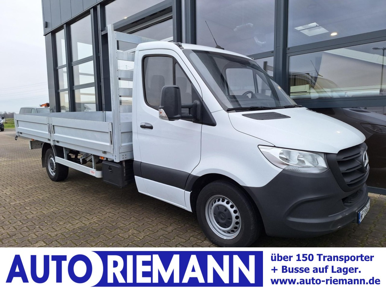 Mercedes-Benz Sprinter 317 CDI Pritsche L4 RWD AHK KLIMA TEMPOMAT - Малотоннажный бортовой грузовик: фото 1 Mercedes-Benz Sprinter 317 CDI Pritsche L4 RWD AHK KLIMA TEMPOMAT - Малотоннажный бортовой грузовик: фото 1