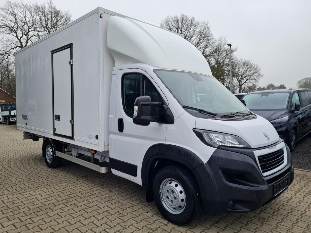 Peugeot Boxer 3.5t Koffer lang L4 ERGO KLIMA KOMFORT TEM - Малотоннажный фургон: фото 3 Peugeot Boxer 3.5t Koffer lang L4 ERGO KLIMA KOMFORT TEM - Малотоннажный фургон: фото 3