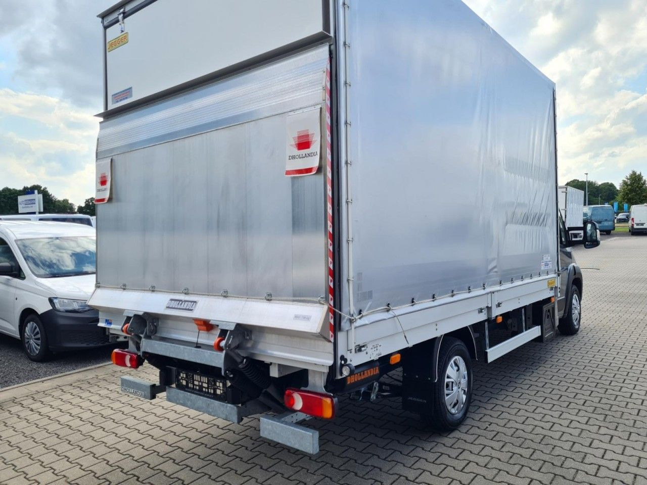 Peugeot Boxer Pritsche Schiebe Plane 2.2 HDi LBW - Тентованный фургон: фото 4 Peugeot Boxer Pritsche Schiebe Plane 2.2 HDi LBW - Тентованный фургон: фото 4