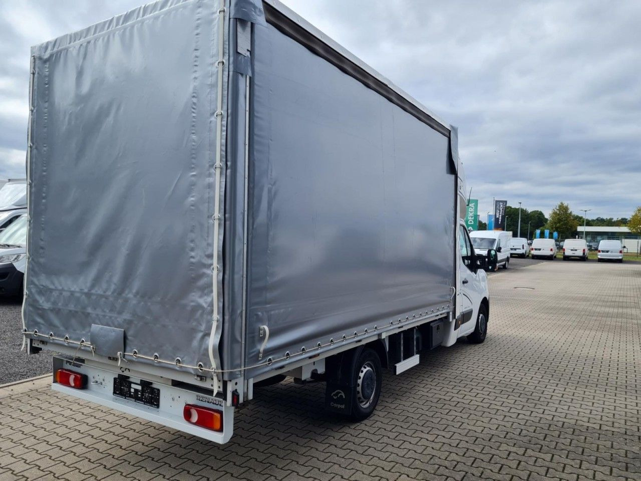 Renault Master 3,5t Pritsche Plane Schlafkab. dCi 165 KL - Тентованный фургон: фото 5 Renault Master 3,5t Pritsche Plane Schlafkab. dCi 165 KL - Тентованный фургон: фото 5