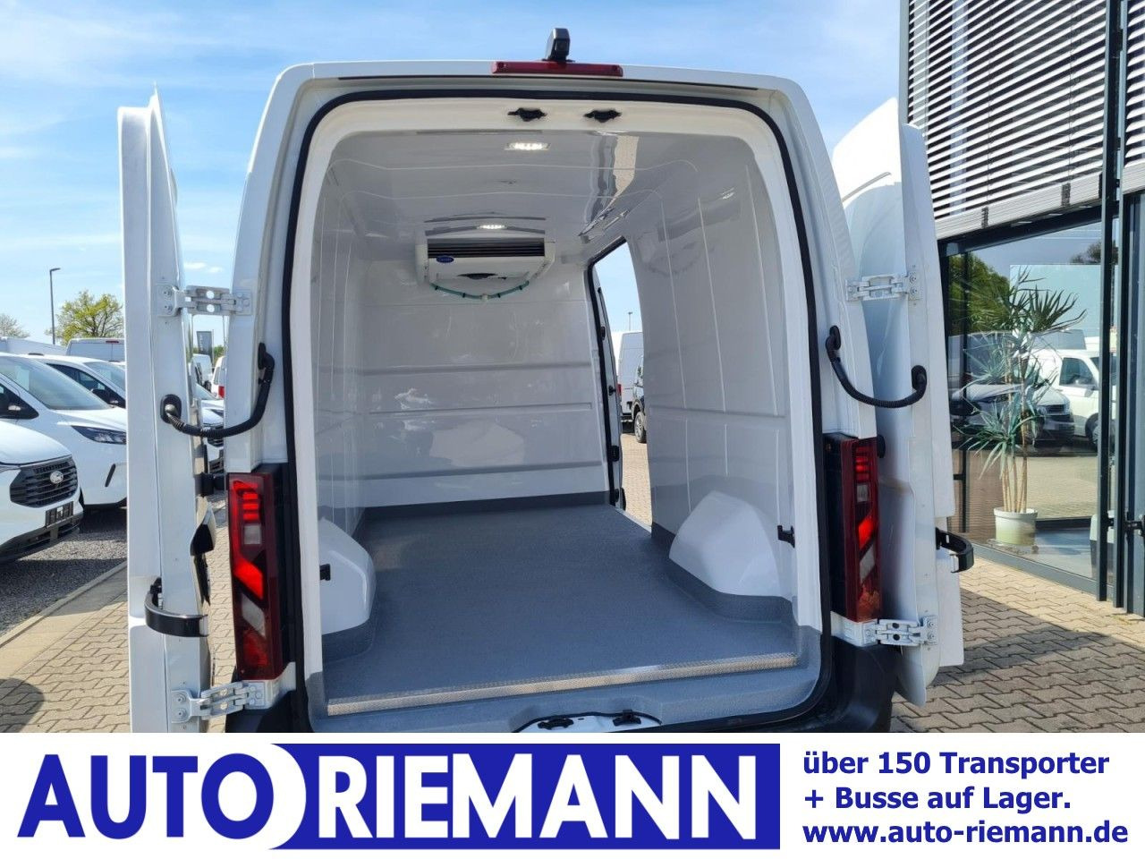 Renault Master New 35 Kühlkasten Carrier L3 KAMERA KLIMA - Малотоннажный рефрижератор: фото 1 Renault Master New 35 Kühlkasten Carrier L3 KAMERA KLIMA - Малотоннажный рефрижератор: фото 1
