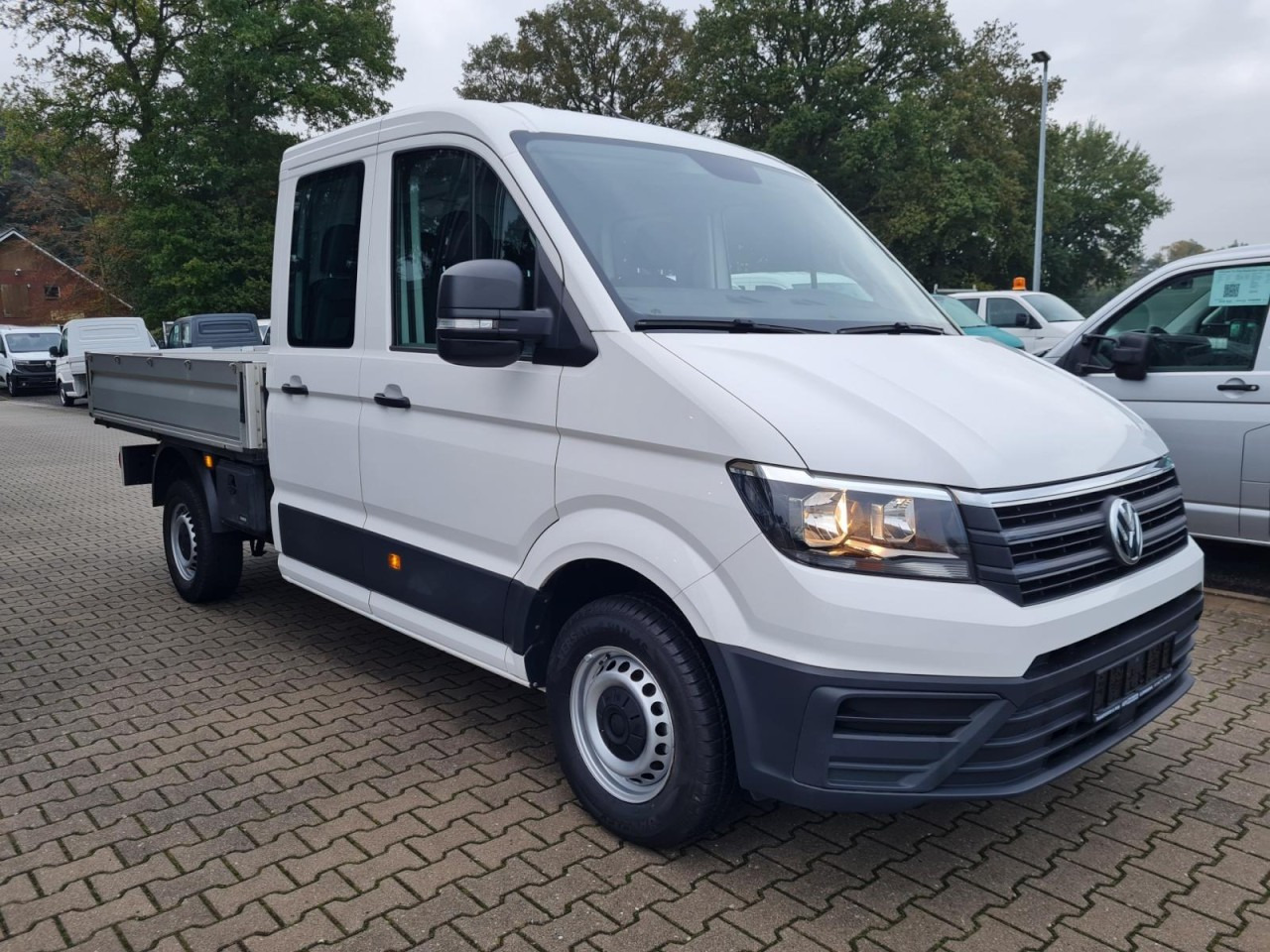 Volkswagen Crafter 35 Doka MR Pritsche AHK Klima 7 Sitzer - Малотоннажный бортовой грузовик, Грузопассажирский фургон: фото 3 Volkswagen Crafter 35 Doka MR Pritsche AHK Klima 7 Sitzer - Малотоннажный бортовой грузовик, Грузопассажирский фургон: фото 3