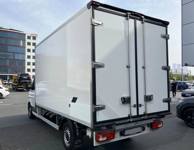 Volkswagen Crafter 35 Kühlkoffer Carrier Viento 300 Navi Ap - Малотоннажный рефрижератор: фото 2 Volkswagen Crafter 35 Kühlkoffer Carrier Viento 300 Navi Ap - Малотоннажный рефрижератор: фото 2