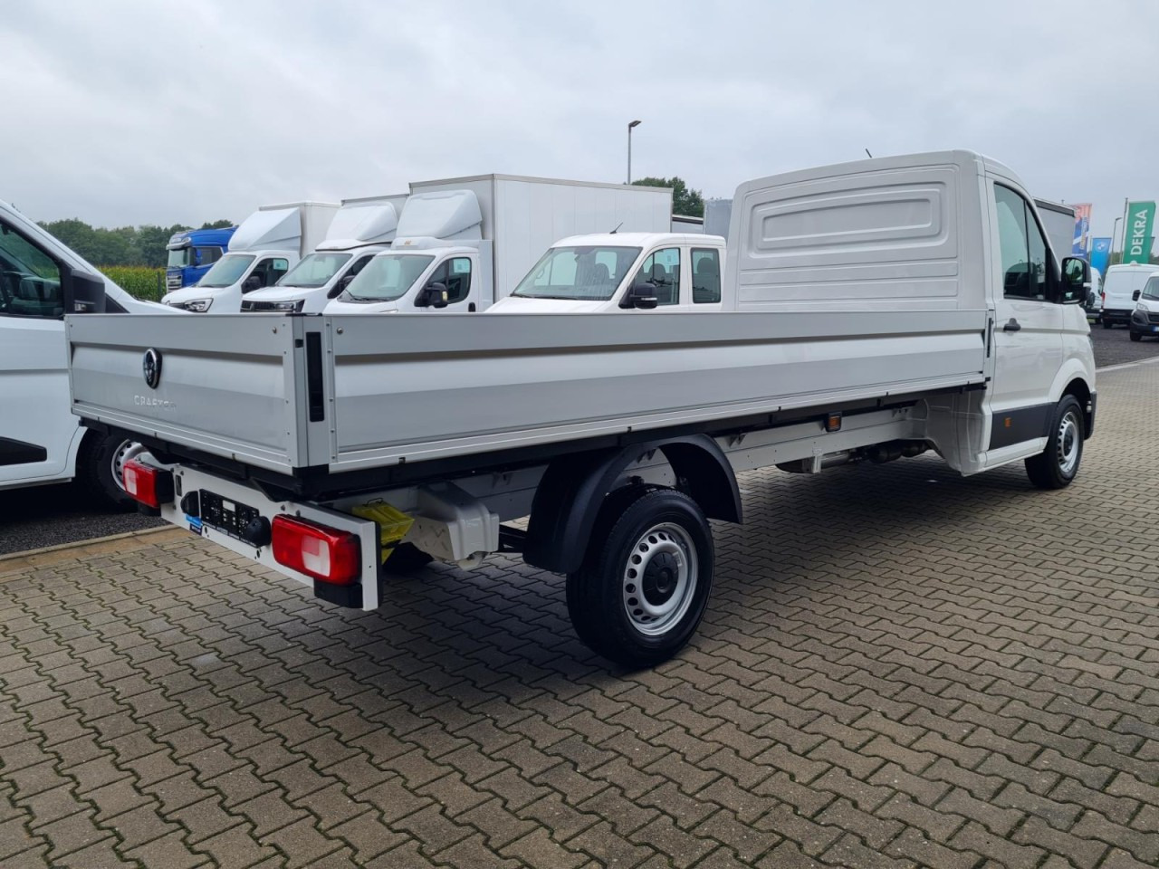 Volkswagen Crafter 35 Pritsche TDI Pritsche L4 KLIMA TEMPOMAT - Малотоннажный бортовой грузовик: фото 4 Volkswagen Crafter 35 Pritsche TDI Pritsche L4 KLIMA TEMPOMAT - Малотоннажный бортовой грузовик: фото 4