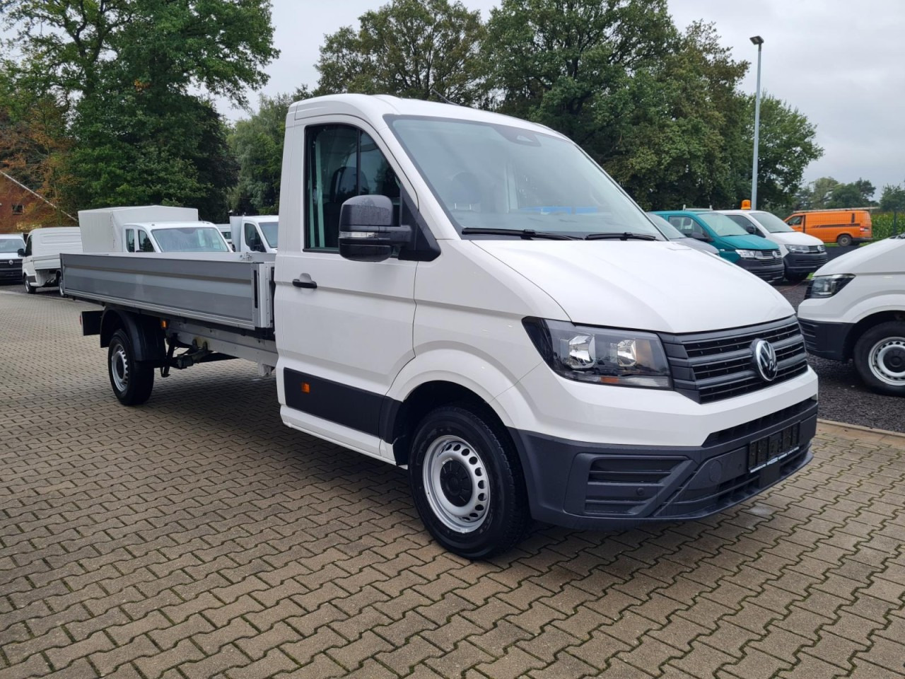 Volkswagen Crafter 35 Pritsche TDI Pritsche L4 KLIMA TEMPOMAT - Малотоннажный бортовой грузовик: фото 3 Volkswagen Crafter 35 Pritsche TDI Pritsche L4 KLIMA TEMPOMAT - Малотоннажный бортовой грузовик: фото 3