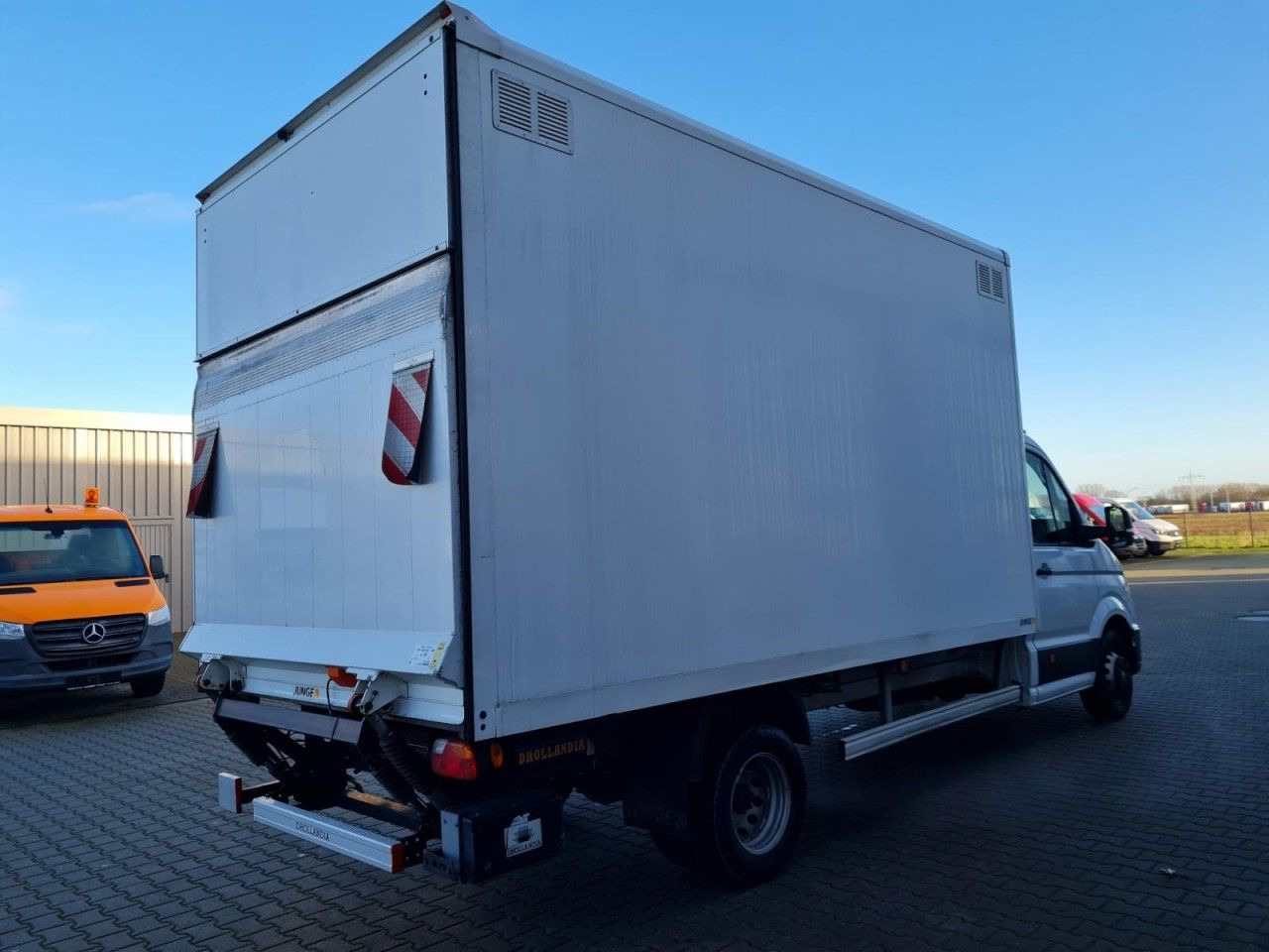 Volkswagen Crafter 50 Koffer hoch 2.0 TDI LBW KLIMA KAMERA - Малотоннажный фургон: фото 4 Volkswagen Crafter 50 Koffer hoch 2.0 TDI LBW KLIMA KAMERA - Малотоннажный фургон: фото 4