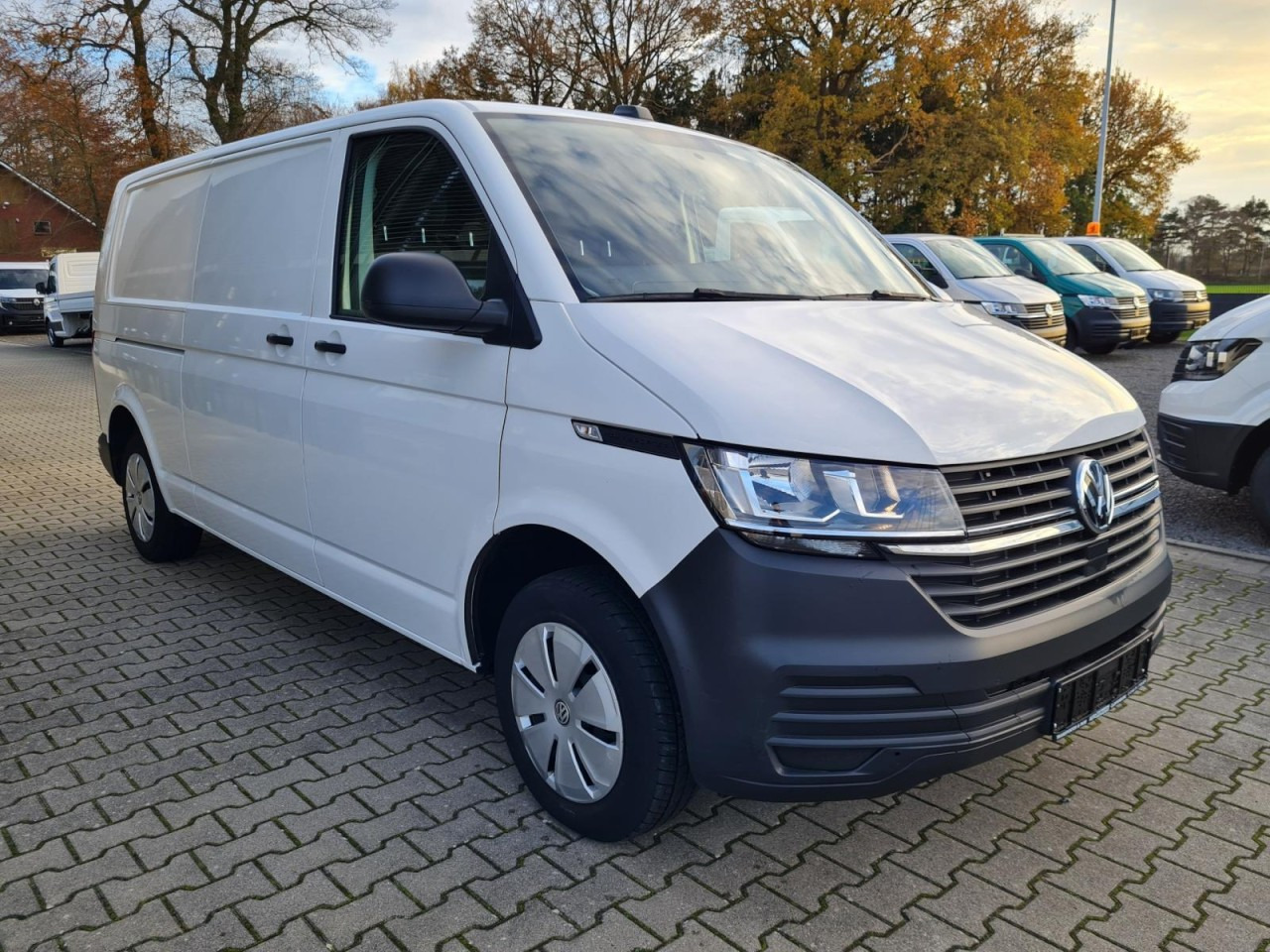 Volkswagen T6.1 Kasten TDI lang L2 DSG KLIMA KAMERA PDC - Легковой фургон: фото 3 Volkswagen T6.1 Kasten TDI lang L2 DSG KLIMA KAMERA PDC - Легковой фургон: фото 3