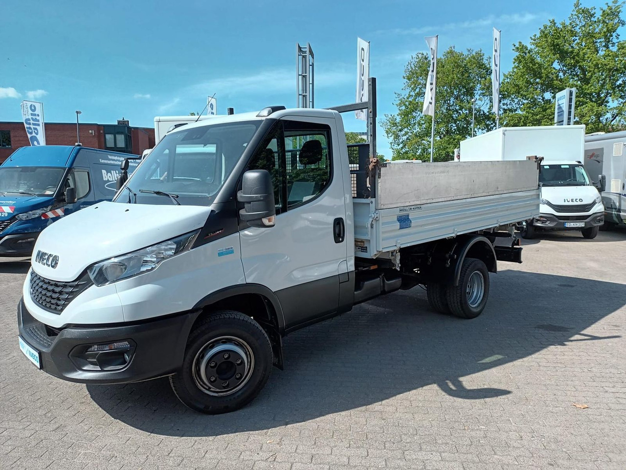 Iveco Daily 70C18H Meiler Kipper Dreiseitenkipper 1... - Малотоннажный самосвал: фото 1 Iveco Daily 70C18H Meiler Kipper Dreiseitenkipper 1... - Малотоннажный самосвал: фото 1