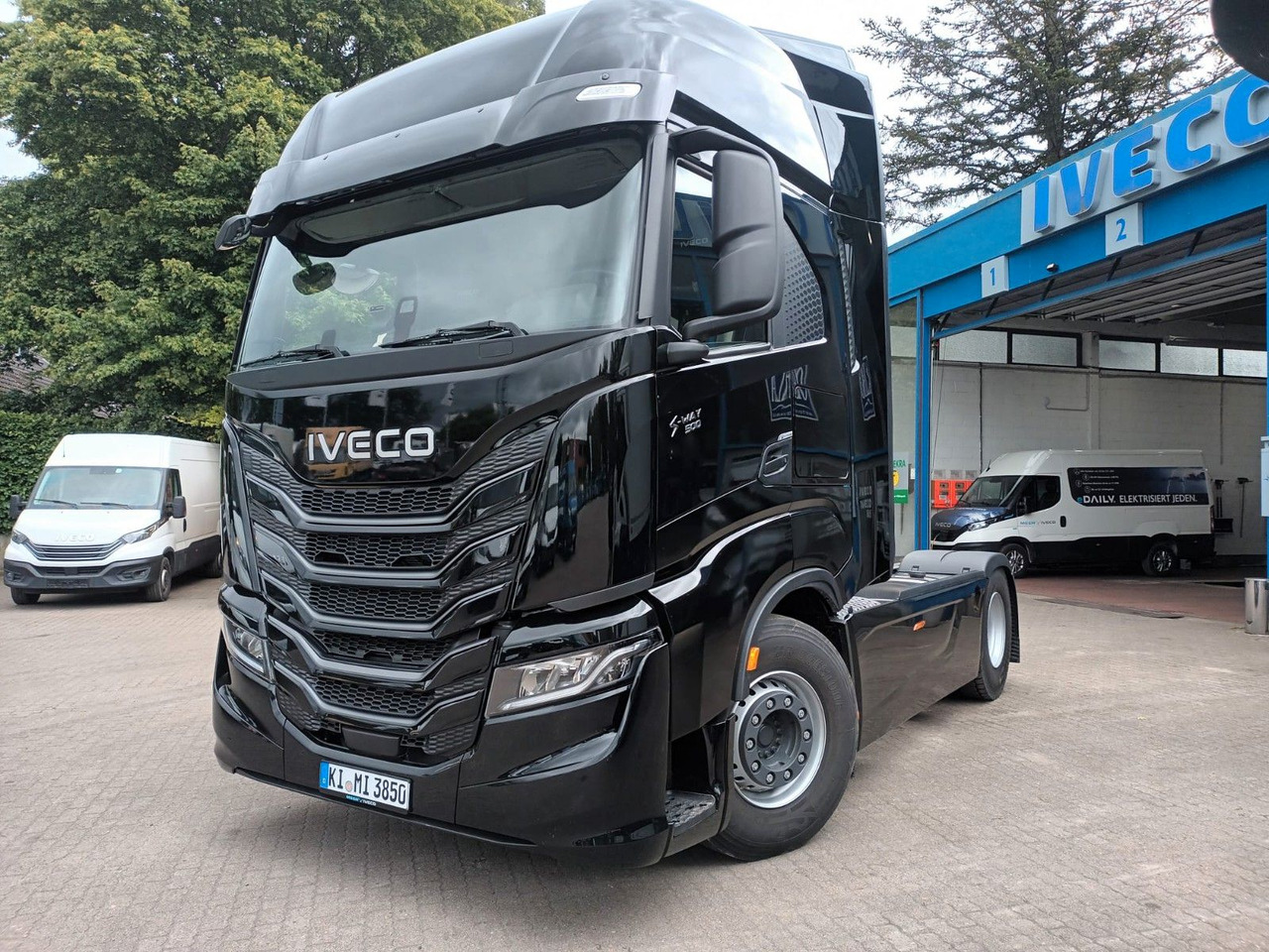 Iveco S-Way SZM 500PS 18-20t zGG. ohne Hydraulik - Тягач: фото 1 Iveco S-Way SZM 500PS 18-20t zGG. ohne Hydraulik - Тягач: фото 1