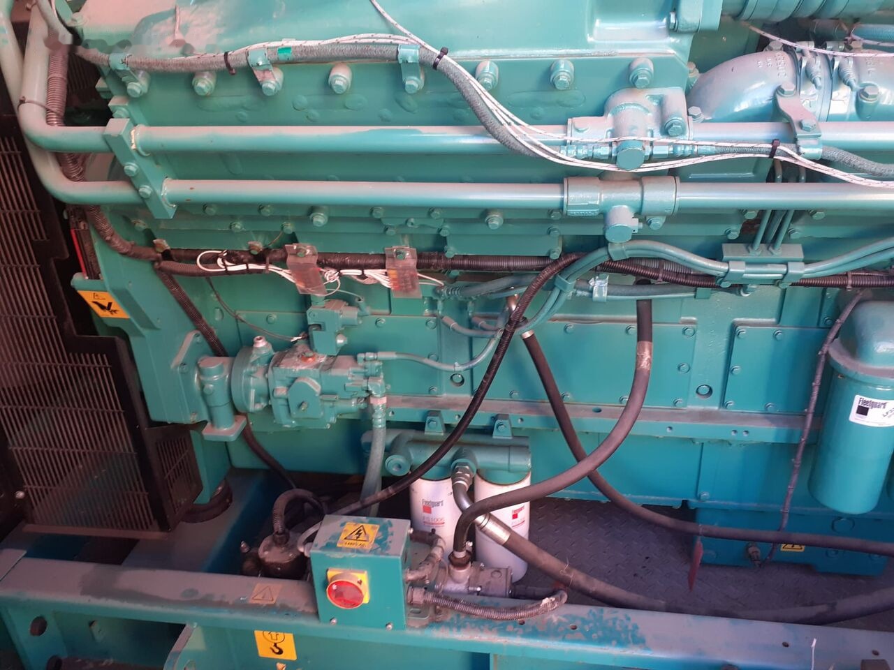 Cummins Cummins Generator Set Stamford 1300 KW 1600 KVA New Factory, Diesel Generator, 2014 Model, 2245 HP, 9000 kg, Low Hours, For Sale in Poland - Электрогенератор: фото 2 Cummins Cummins Generator Set Stamford 1300 KW 1600 KVA New Factory, Diesel Generator, 2014 Model, 2245 HP, 9000 kg, Low Hours, For Sale in Poland - Электрогенератор: фото 2