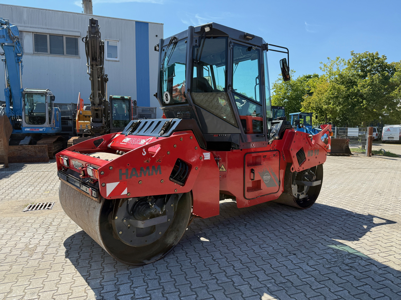 Hamm HD090V Tandemwalze knickgelenkt - Дорожный каток: фото 4 Hamm HD090V Tandemwalze knickgelenkt - Дорожный каток: фото 4