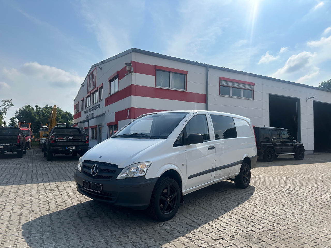 Mercedes-Benz 116 CDI Vito 4x4 Allrad - Легковой автомобиль: фото 2 Mercedes-Benz 116 CDI Vito 4x4 Allrad - Легковой автомобиль: фото 2