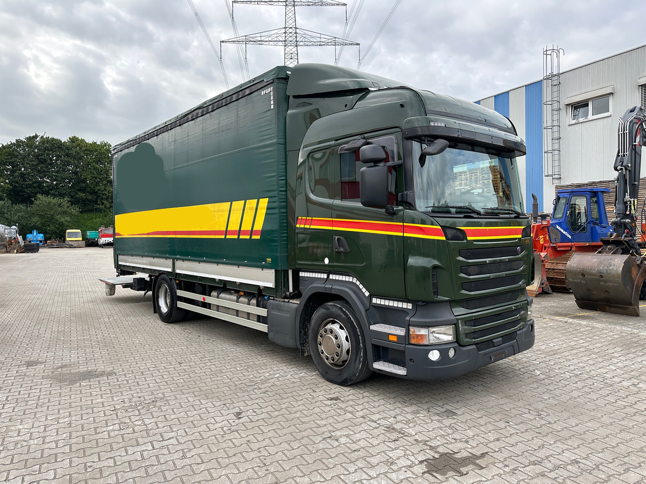 Scania R440 Pritsche Plane Bordwände Ladebordwand - Тентованный грузовик: фото 4 Scania R440 Pritsche Plane Bordwände Ladebordwand - Тентованный грузовик: фото 4