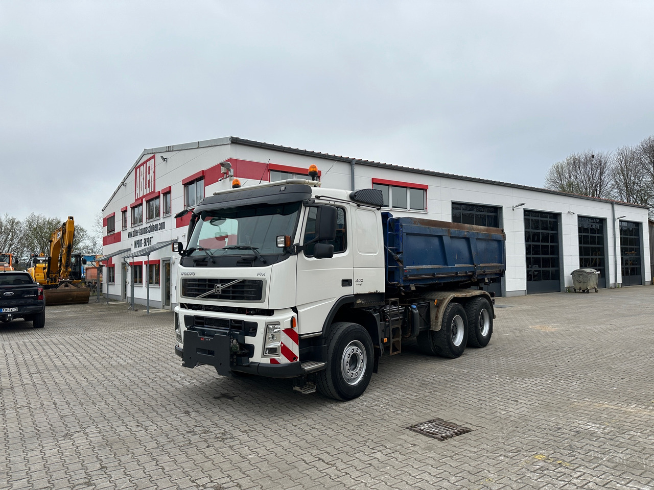 Volvo FM440 3-Seiten-Kipper mit Bordmatic 6x4 Winterdienst - Самосвал: фото 2 Volvo FM440 3-Seiten-Kipper mit Bordmatic 6x4 Winterdienst - Самосвал: фото 2