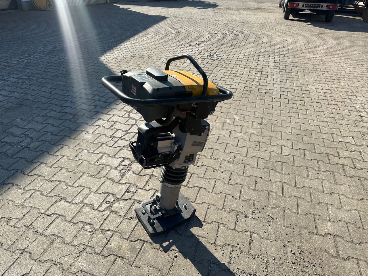 Wacker Neuson AS50E Rüttelstampfer Elektro AKKU! - Трамбовка: фото 4 Wacker Neuson AS50E Rüttelstampfer Elektro AKKU! - Трамбовка: фото 4