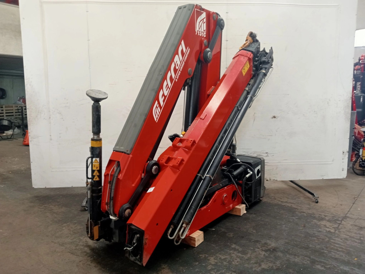 Grúa Ferrari F7131C A5 - Кран-манипулятор для Грузовиков: фото 1 Grúa Ferrari F7131C A5 - Кран-манипулятор для Грузовиков: фото 1