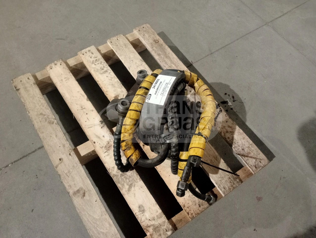 Rotator ocasión 4.500 KG - Навесное оборудование: фото 1 Rotator ocasión 4.500 KG - Навесное оборудование: фото 1