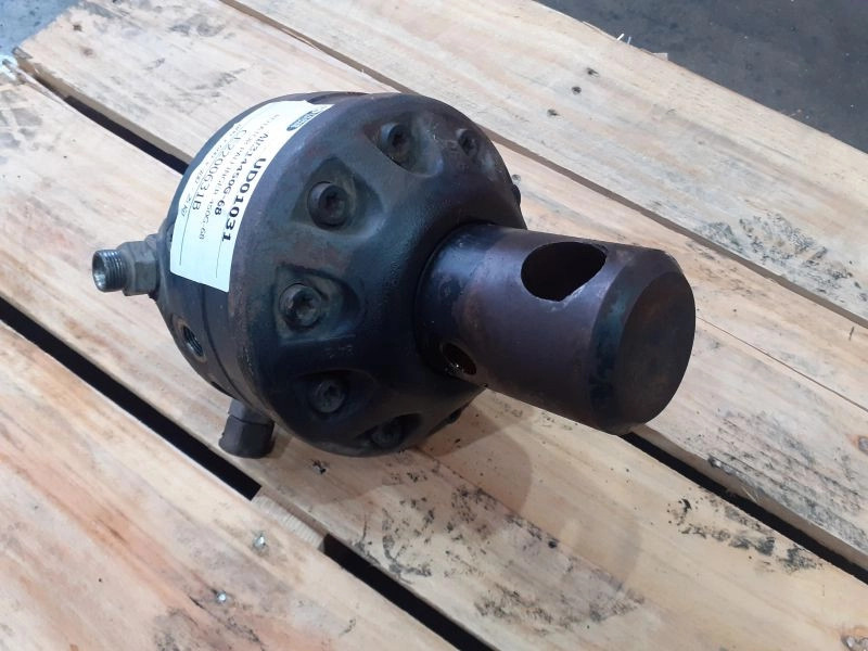 Rotator ocasión 4.500 KG - Навесное оборудование: фото 1 Rotator ocasión 4.500 KG - Навесное оборудование: фото 1