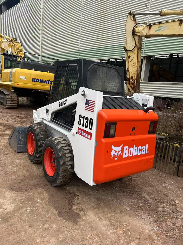 BOBCAT S130 - Мини-погрузчик с бортовым поворотом: фото 4 BOBCAT S130 - Мини-погрузчик с бортовым поворотом: фото 4