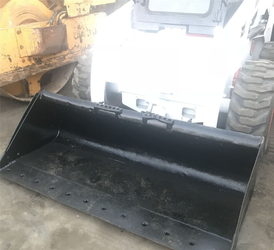 Bobcat S250 - Мини-погрузчик с бортовым поворотом: фото 5 Bobcat S250 - Мини-погрузчик с бортовым поворотом: фото 5