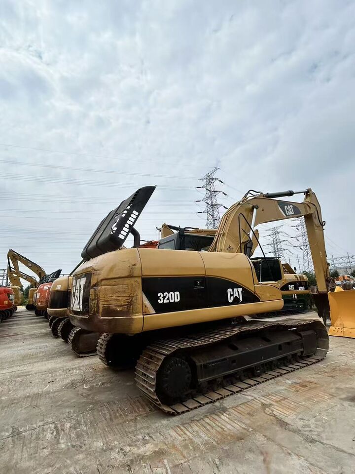 CATERPILLAR 320D C6.6 engine - Экскаватор: фото 1 CATERPILLAR 320D C6.6 engine - Экскаватор: фото 1