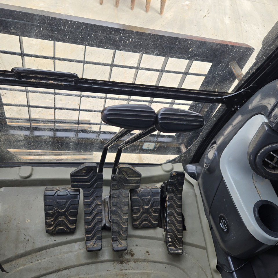 Экскаватор CATERPILLAR 330D: фото 12