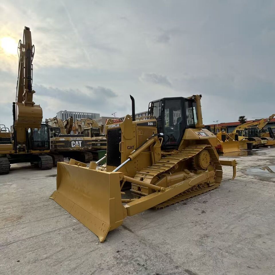 CATERPILLAR D6N - Бульдозер: фото 2 CATERPILLAR D6N - Бульдозер: фото 2
