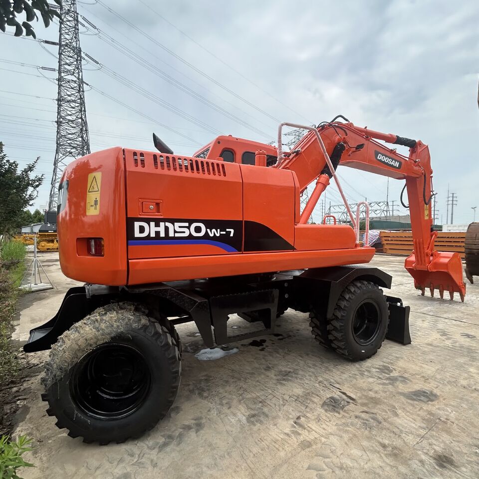 DOOSAN DH150W - Колёсный экскаватор: фото 5 DOOSAN DH150W - Колёсный экскаватор: фото 5