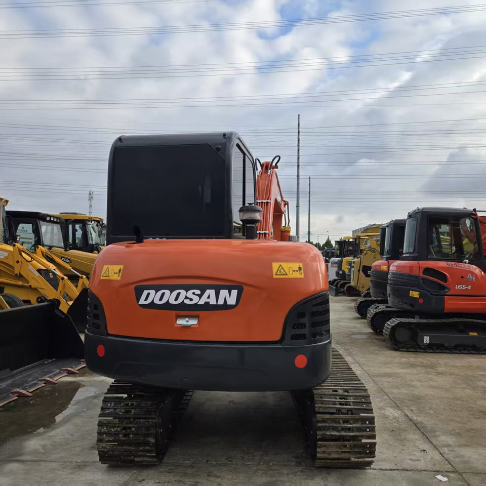 DOOSAN DH60 - Мини-экскаватор: фото 3 DOOSAN DH60 - Мини-экскаватор: фото 3