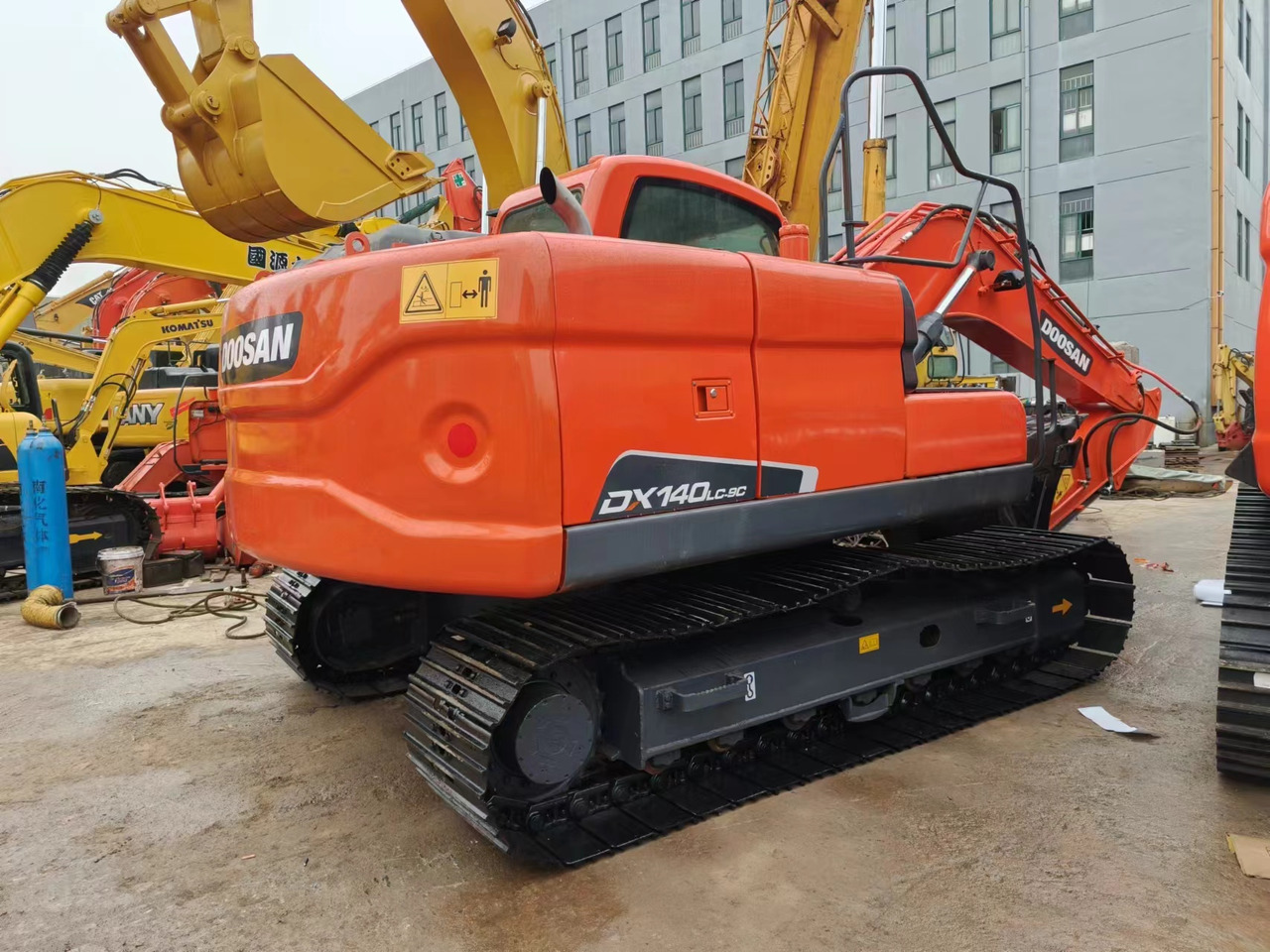 DOOSAN DX140 - Экскаватор: фото 1 DOOSAN DX140 - Экскаватор: фото 1