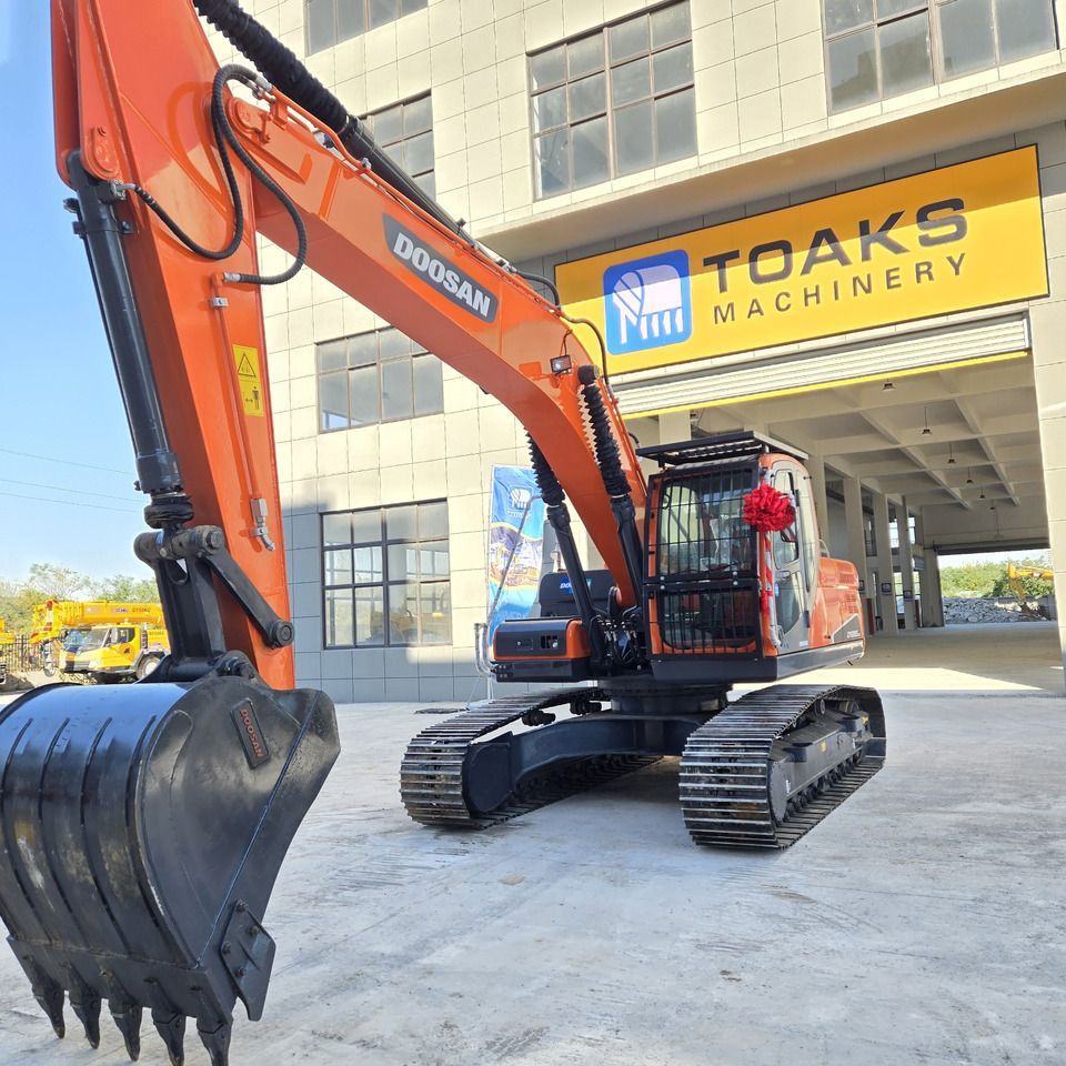 DOOSAN DX225 - Гусеничный экскаватор: фото 3 DOOSAN DX225 - Гусеничный экскаватор: фото 3