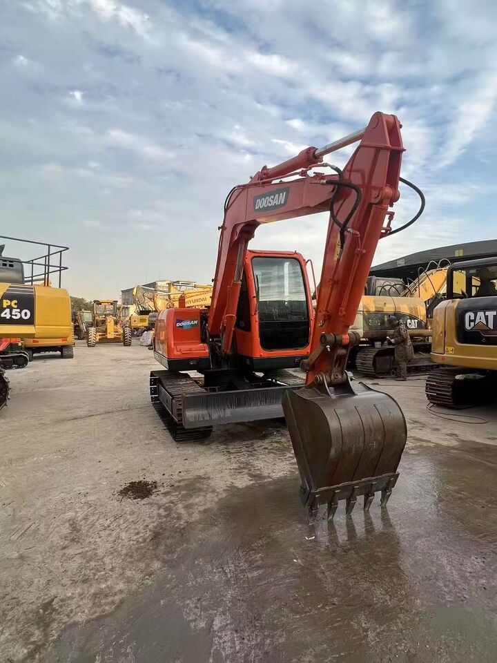 DOOSAN DX75 - Мини-экскаватор: фото 3 DOOSAN DX75 - Мини-экскаватор: фото 3