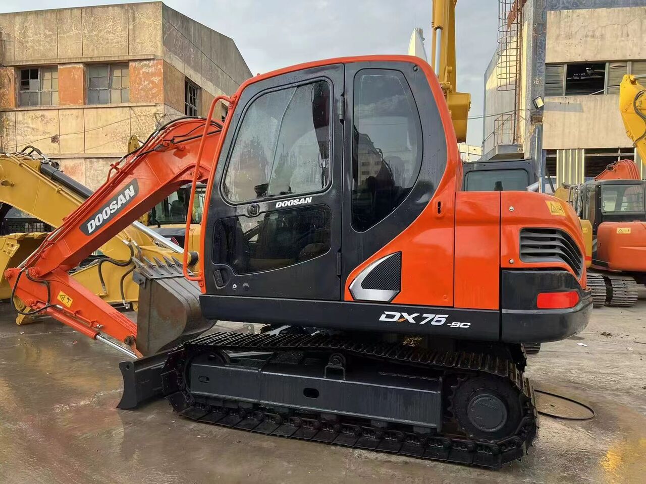 DOOSAN DX75 - Мини-экскаватор: фото 5 DOOSAN DX75 - Мини-экскаватор: фото 5