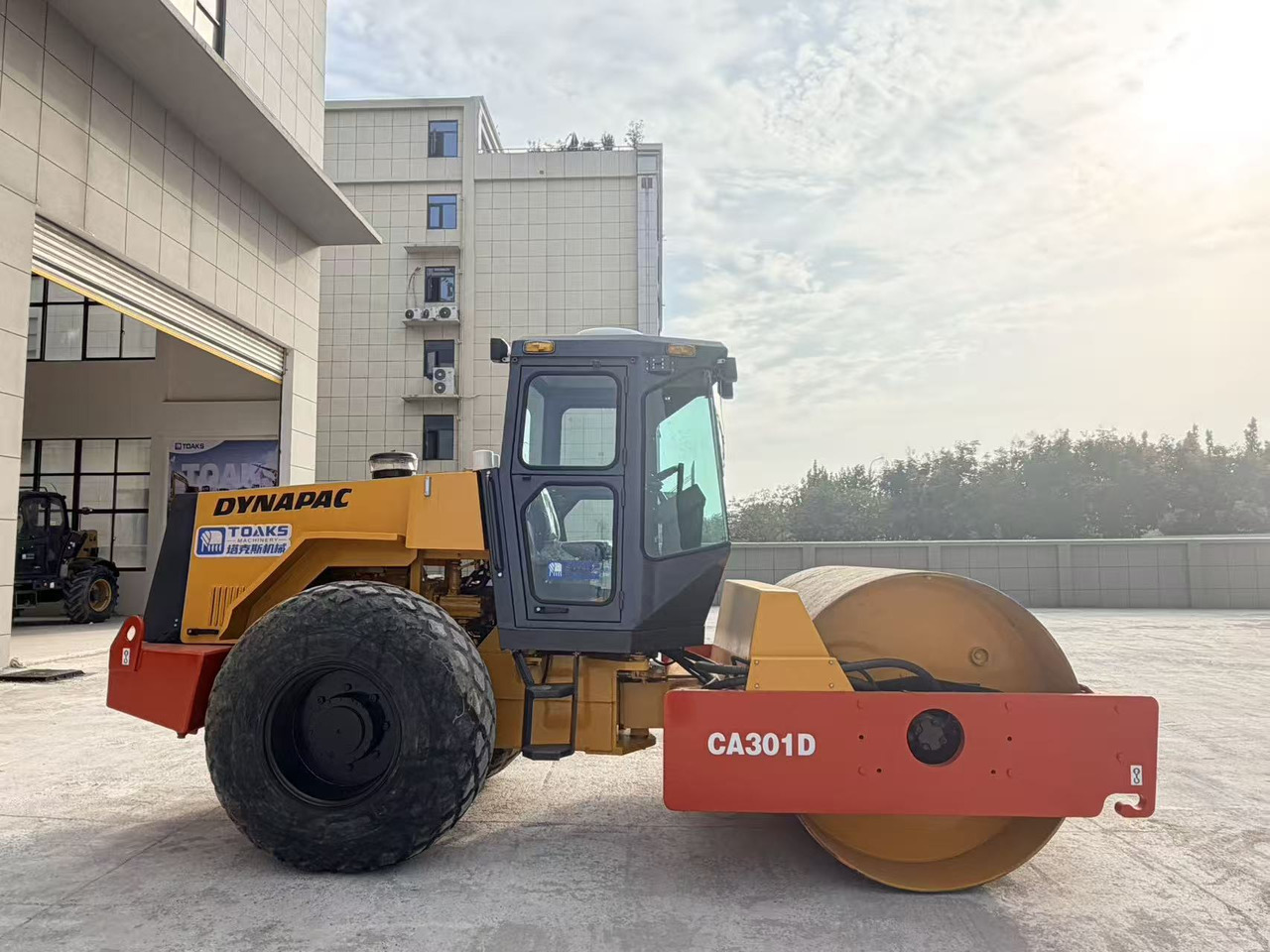 DYNAPAC CA301D - Дорожный каток: фото 3 DYNAPAC CA301D - Дорожный каток: фото 3