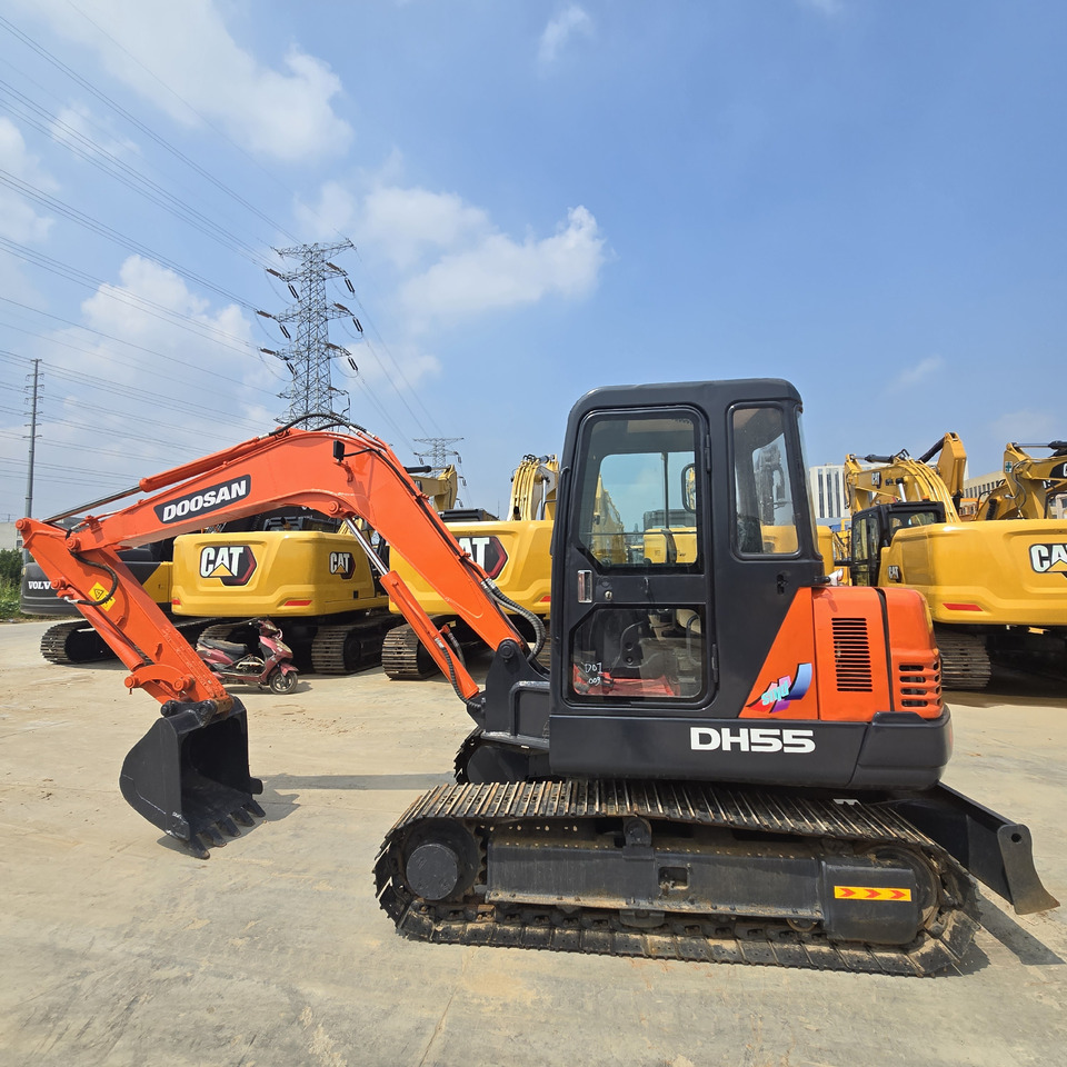 Doosan DH55 - Мини-экскаватор: фото 4 Doosan DH55 - Мини-экскаватор: фото 4