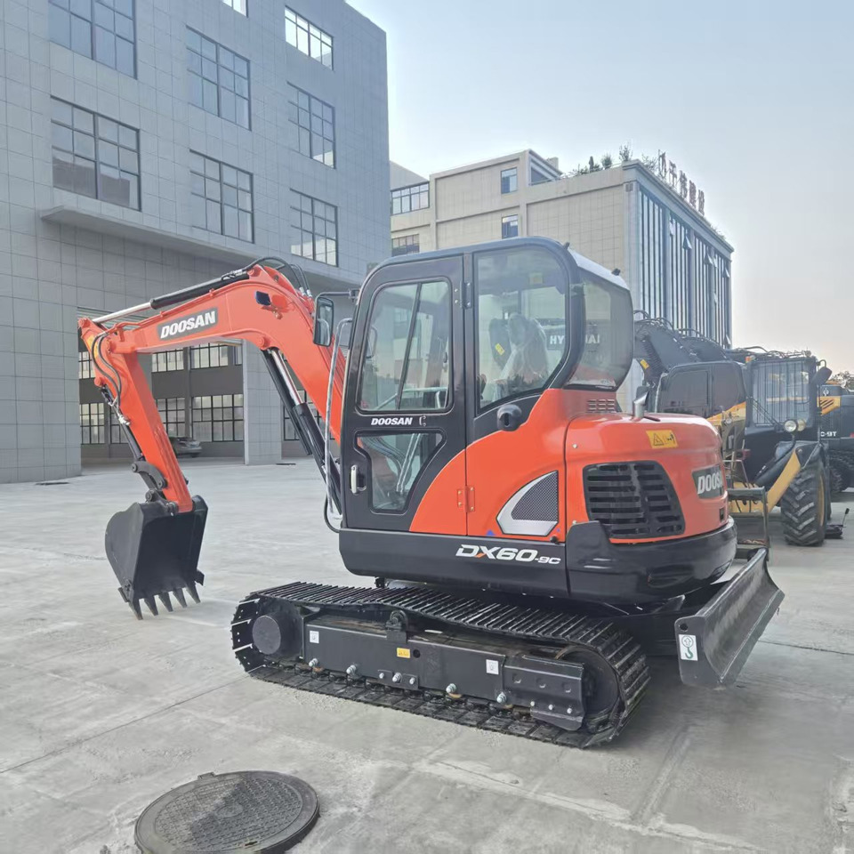 Мини-экскаватор Doosan DX60: фото 7 Мини-экскаватор Doosan DX60: фото 7