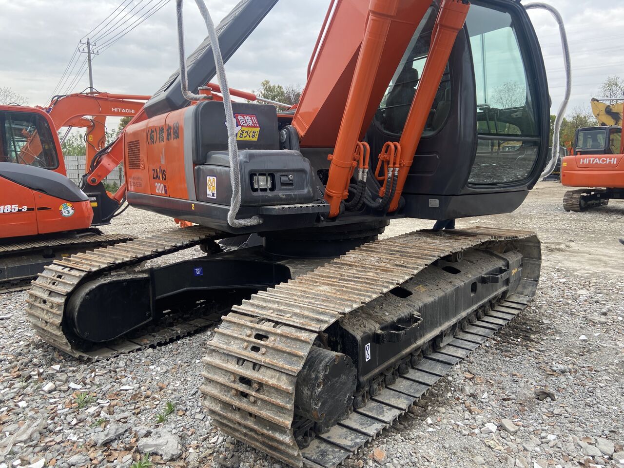 HITACHI ZX200-3 - Экскаватор: фото 5 HITACHI ZX200-3 - Экскаватор: фото 5