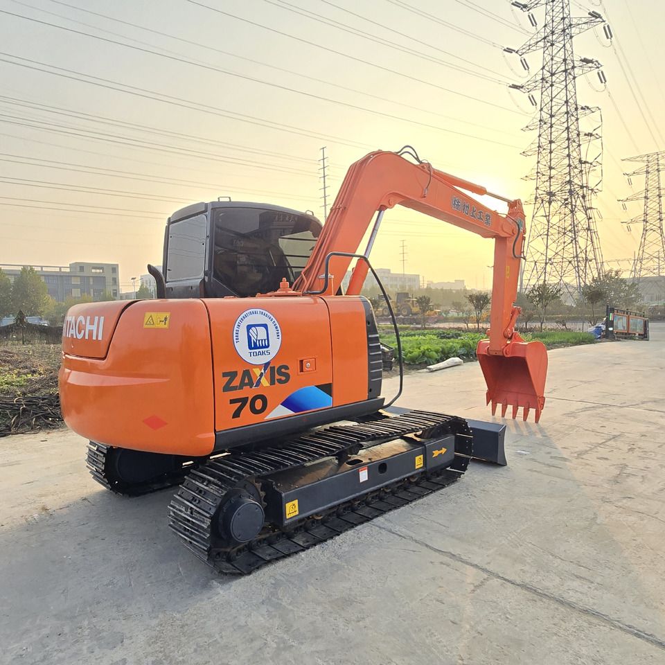 HITACHI ZX70 - Мини-экскаватор: фото 2 HITACHI ZX70 - Мини-экскаватор: фото 2