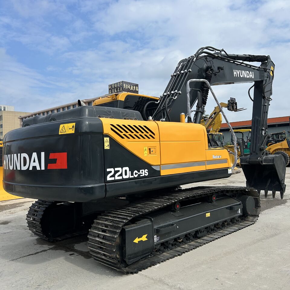 HYUNDAI R220LC-9S - Экскаватор: фото 4 HYUNDAI R220LC-9S - Экскаватор: фото 4