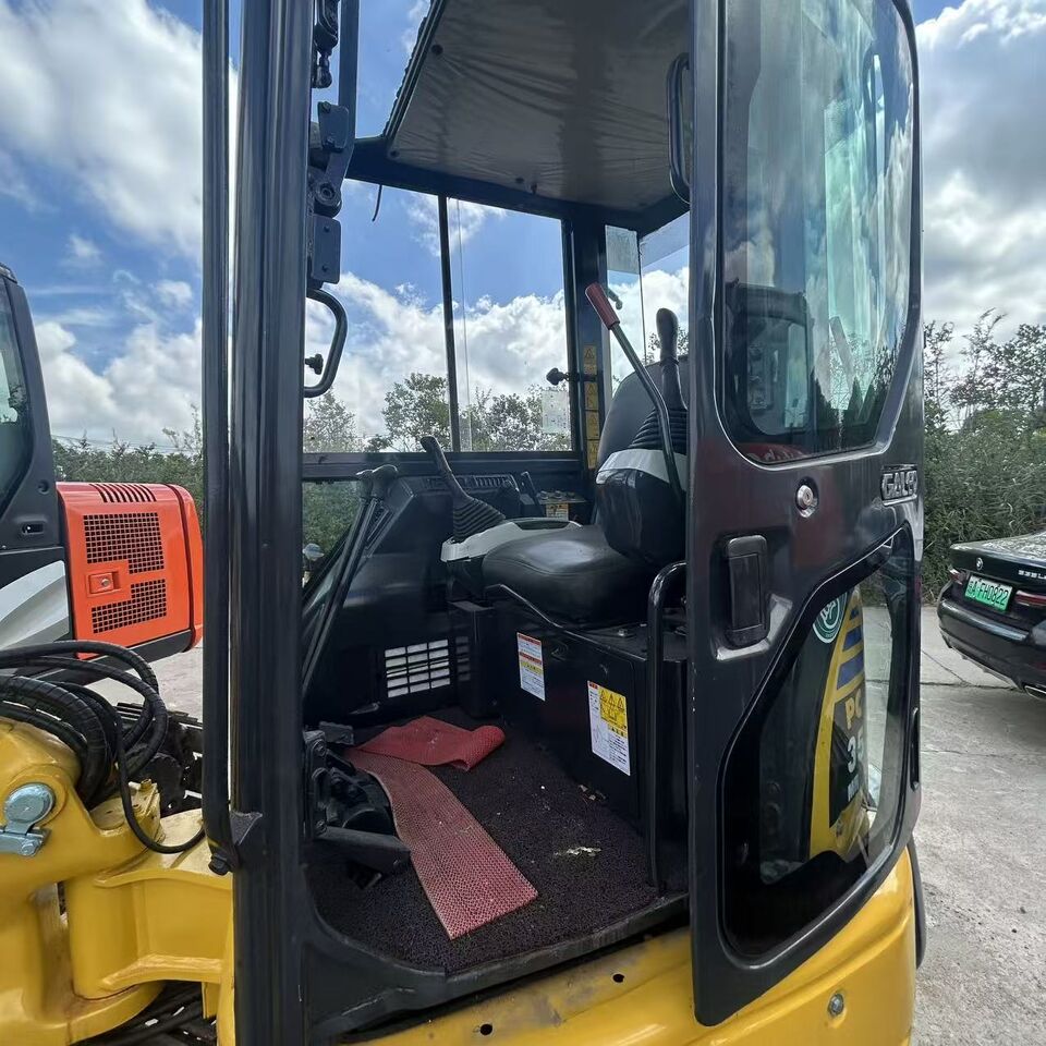 KOMATSU PC35 - Мини-экскаватор: фото 4 KOMATSU PC35 - Мини-экскаватор: фото 4