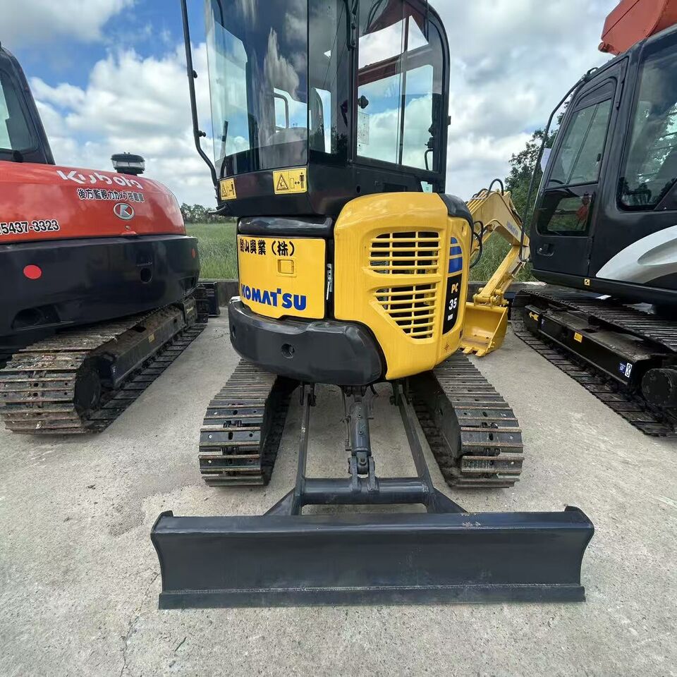 KOMATSU PC35 - Мини-экскаватор: фото 3 KOMATSU PC35 - Мини-экскаватор: фото 3