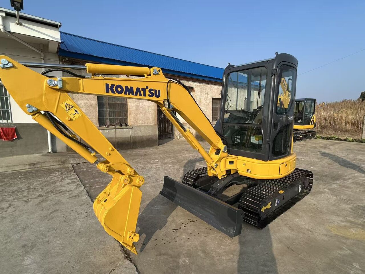 KOMATSU PC35 - Мини-экскаватор: фото 1 KOMATSU PC35 - Мини-экскаватор: фото 1